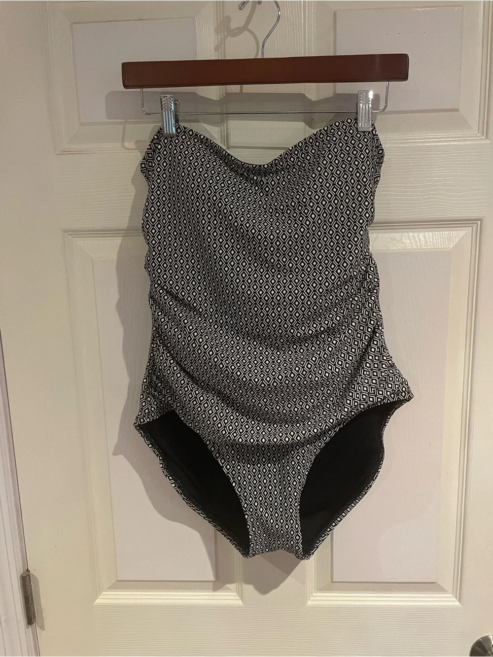 DKNY Black One-Piece Swimsuit with White Geometric Trim - Picture 3 of 12
